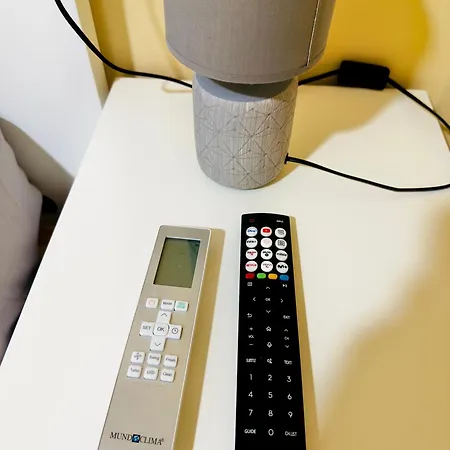 Bano Privado, Tv Y Netflix アリカンテ